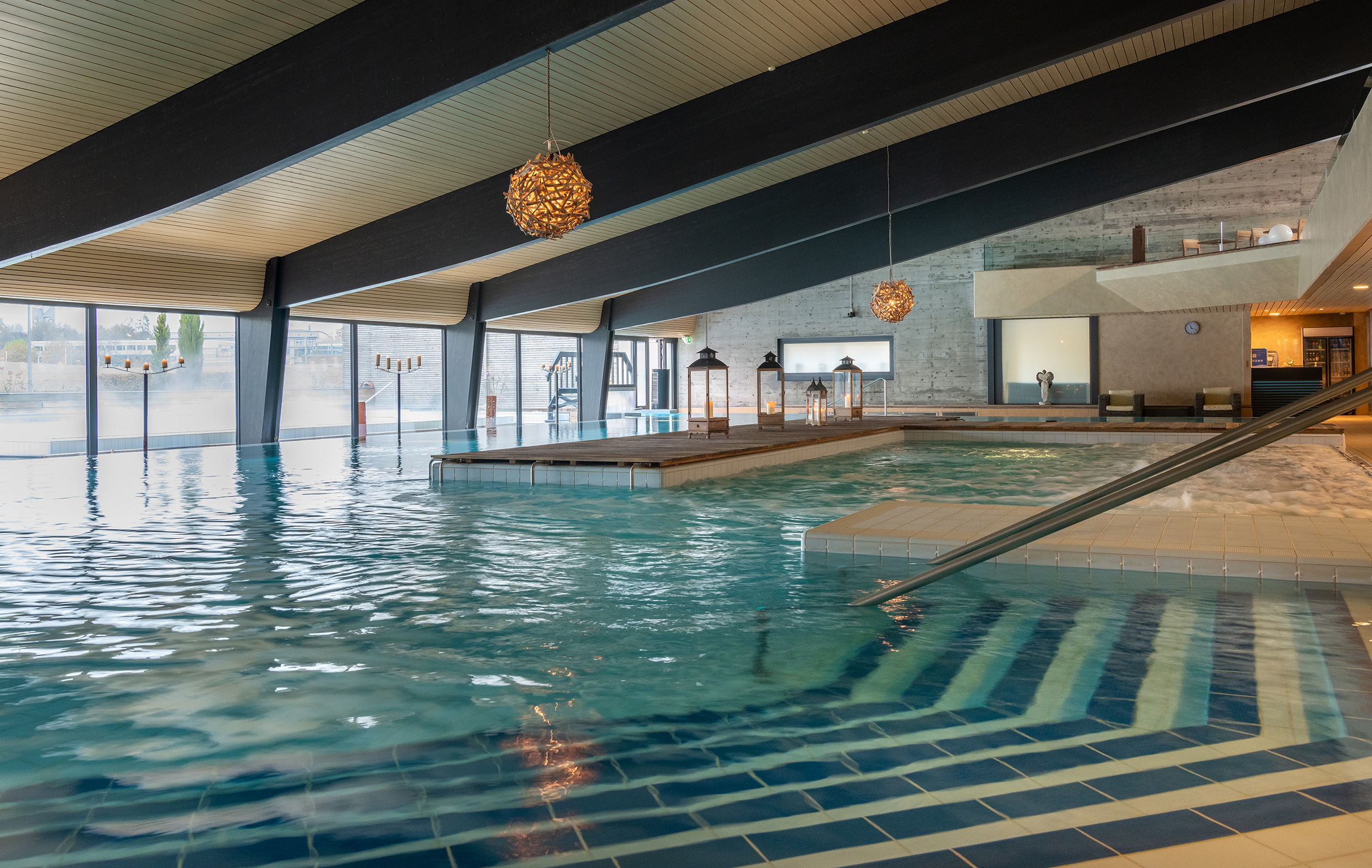 Solbad & Spa Schönbühl weitläufiges Innenbad Solbad & Spa Schönbühl weitläufiges Innenbad