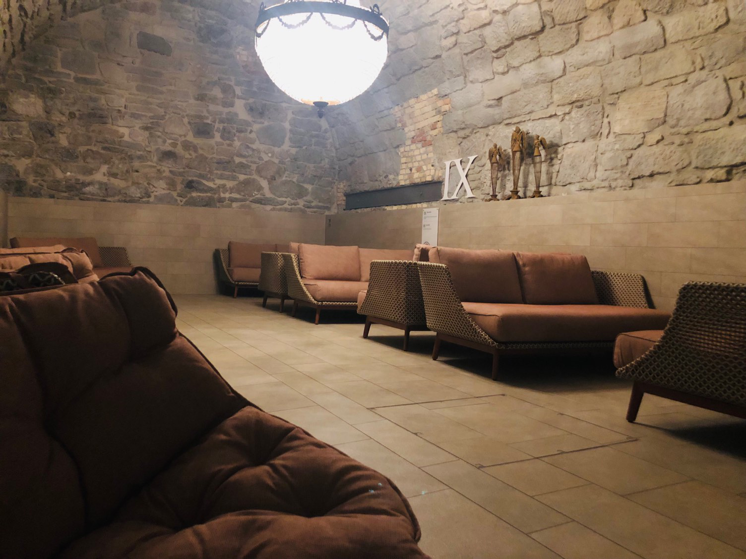 huerlimannbad-spa-ballsaal-lounge.jpg Ballsaal im römisch-irischen Spa-Ritual