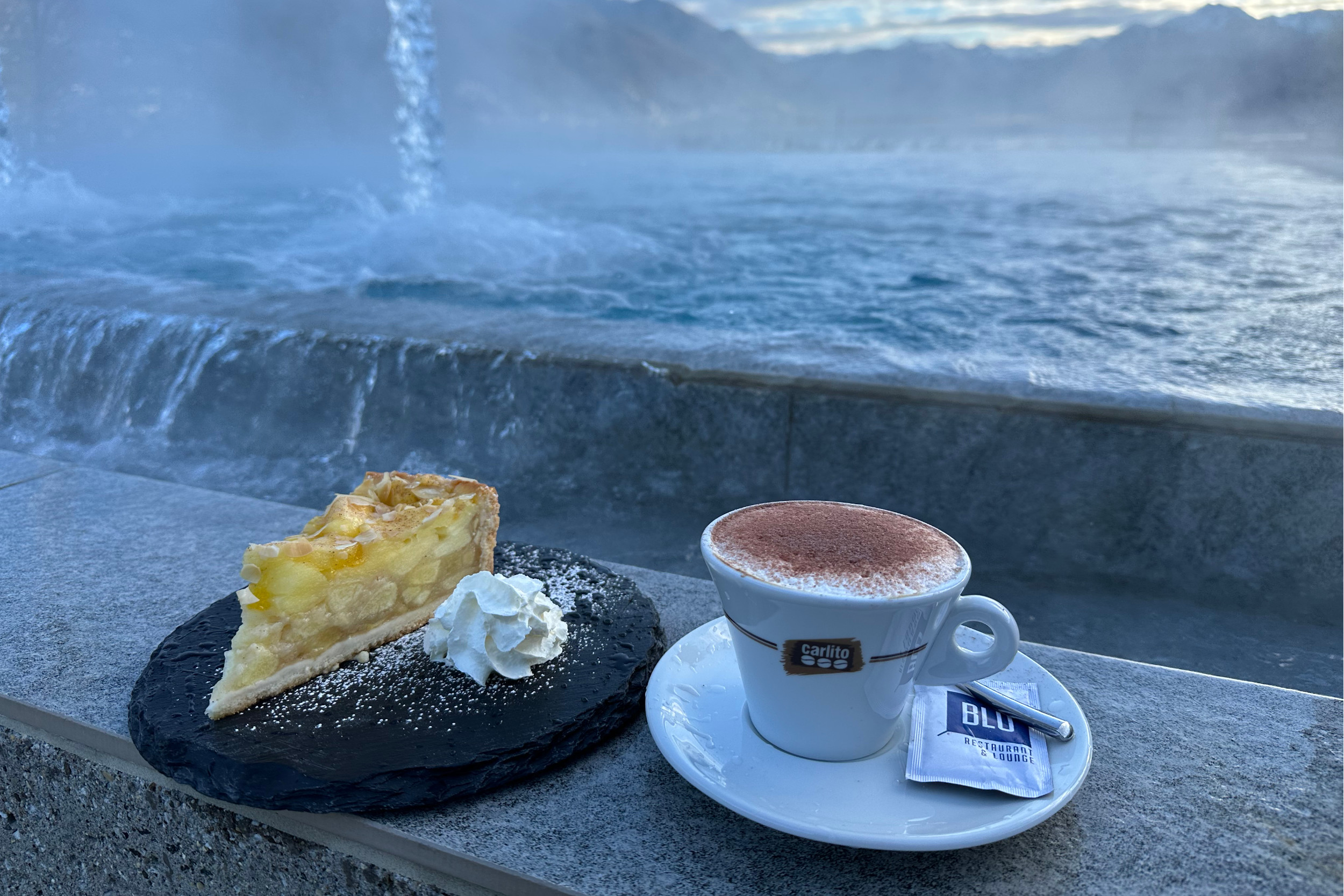 Torta e cappuccino