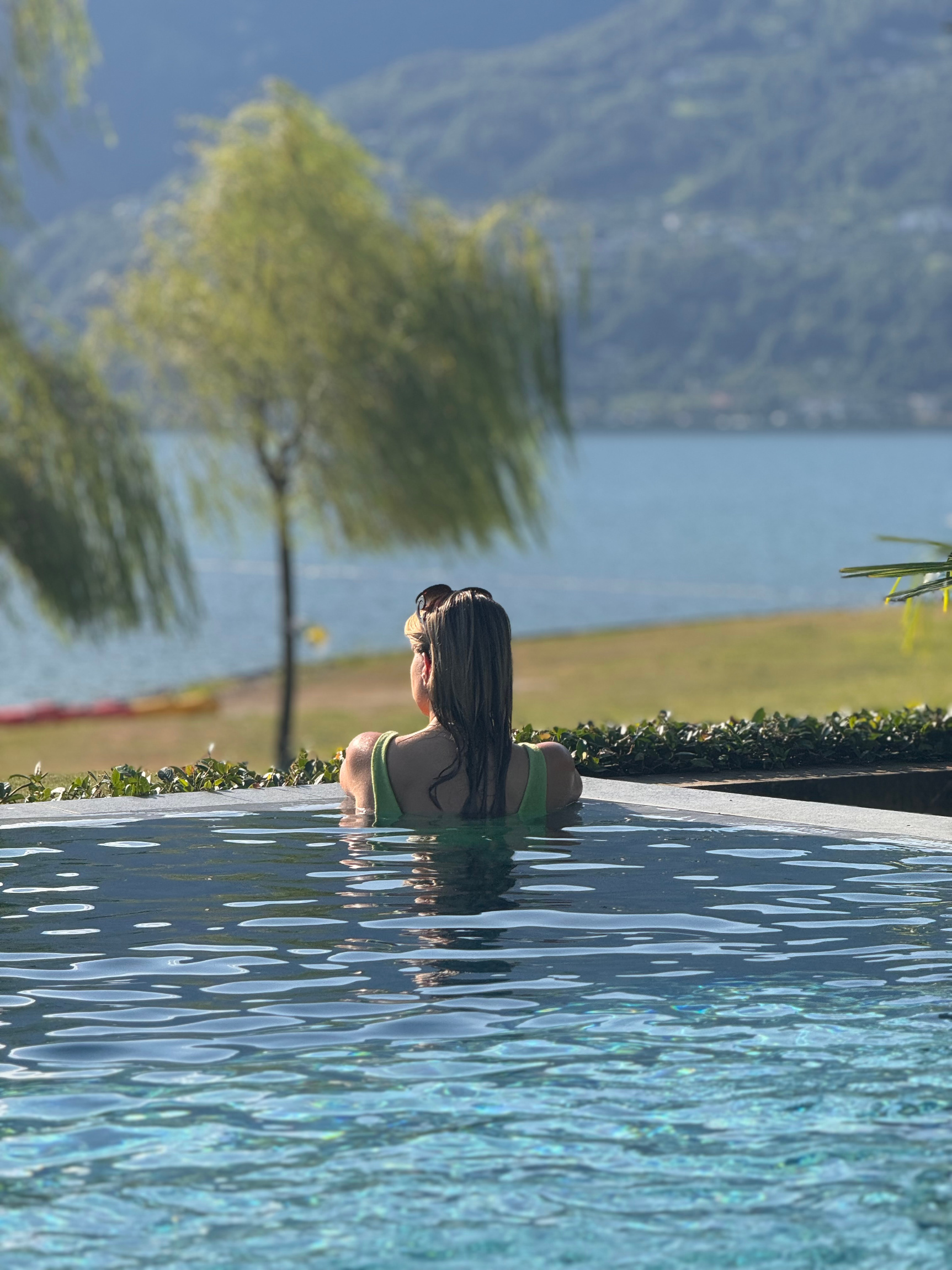 Entspannen im Aussenpool