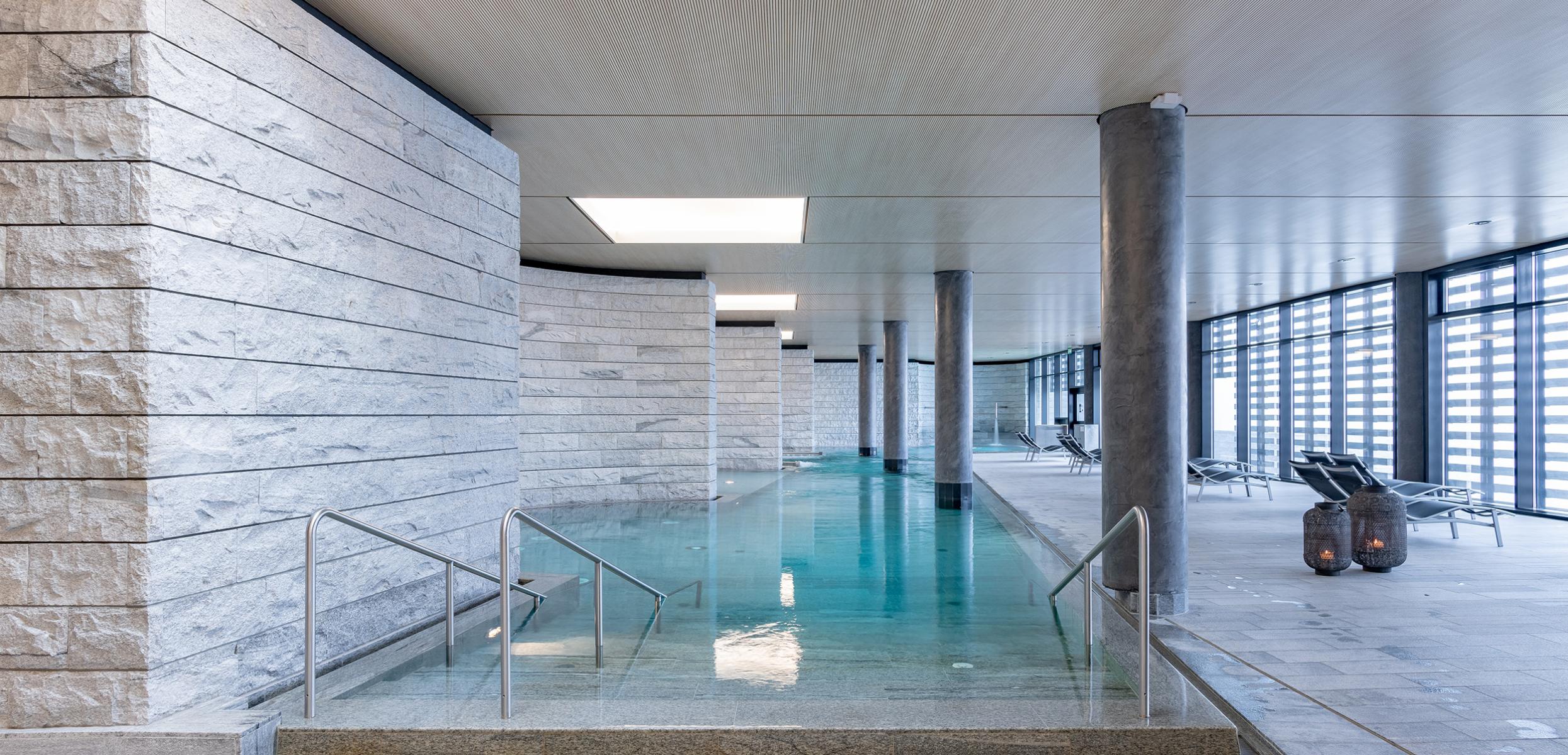 Mineralbad & Spa Rigi Kaltbad grosse Badehalle