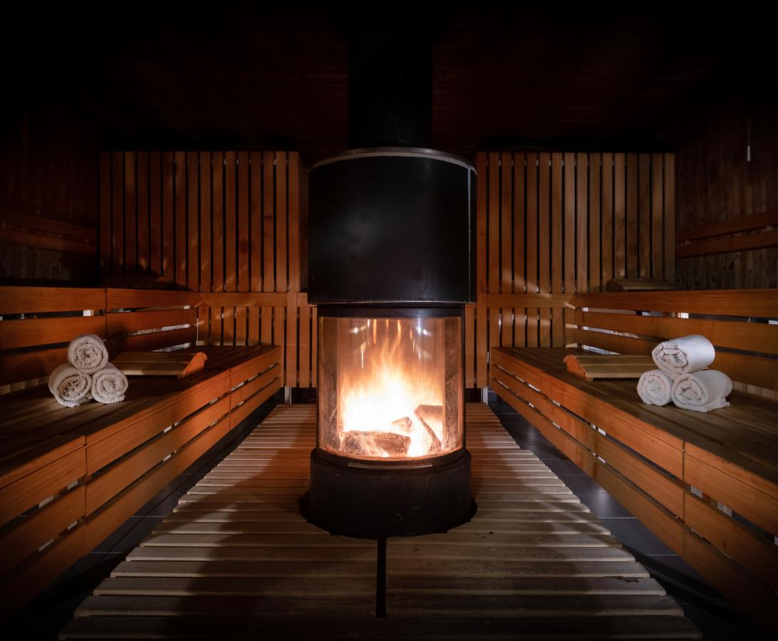 Erd-Feuer Sauna Solbad &amp; Spa Schönbühl