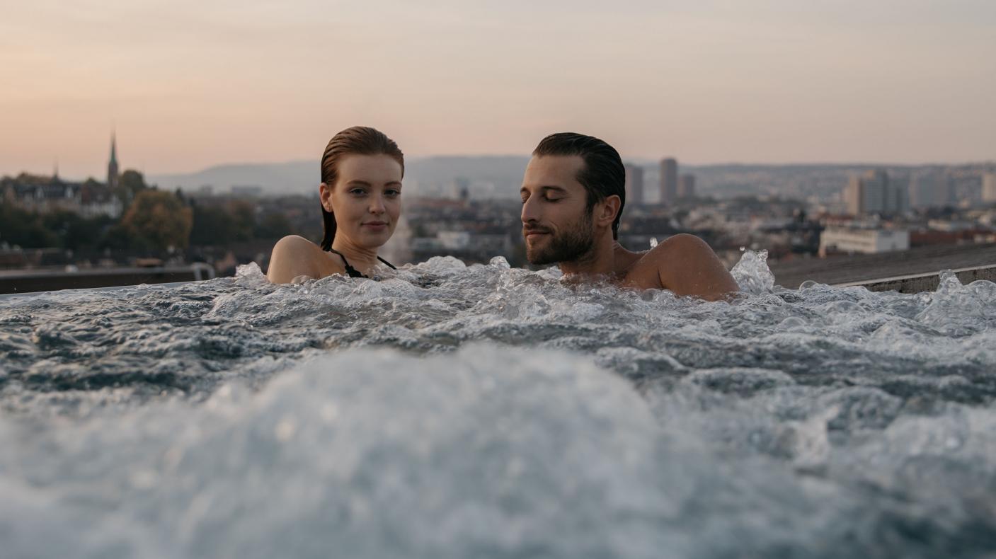 Hürlimann Spa Dachbad gemeinsam sprudeln