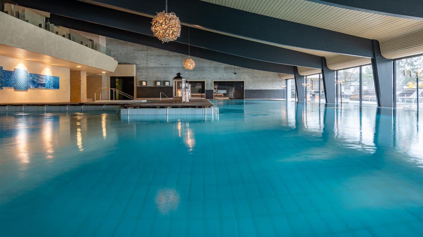 Solbad & Spa Schönbühl weitläufiges Innenbad