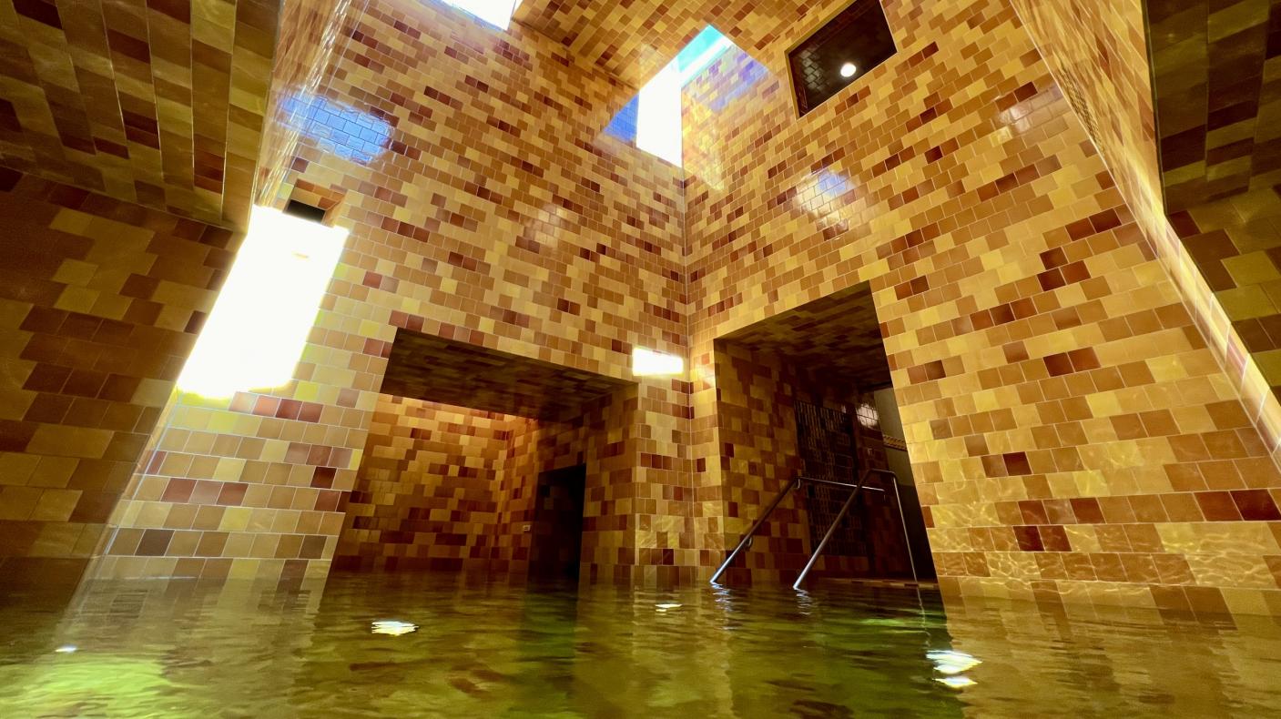 Alpenbad Mineralbad &amp; Spa Samedan