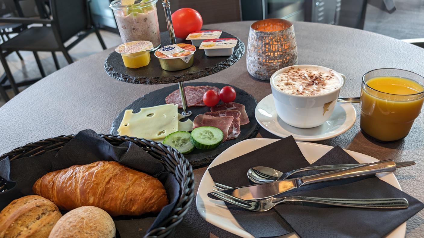 Breakfast@Rigi Breakfast@Rigi