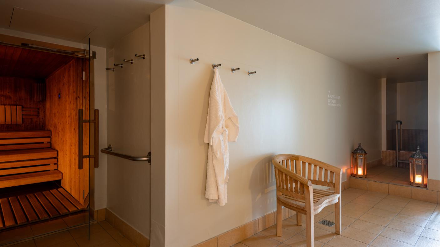 Natursolebad Sauna Kaltwasserbecken