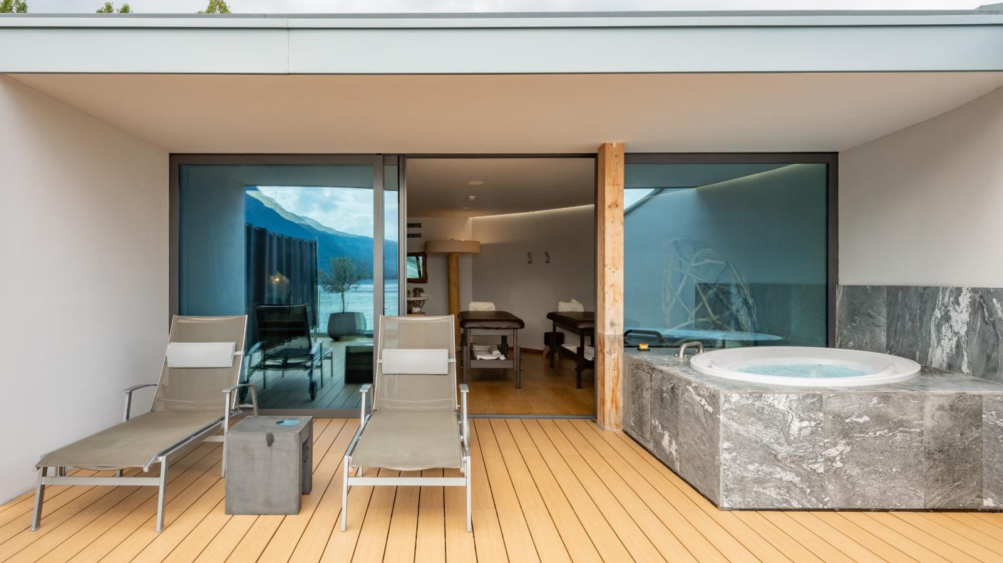 Private Spa mit Whirlpool