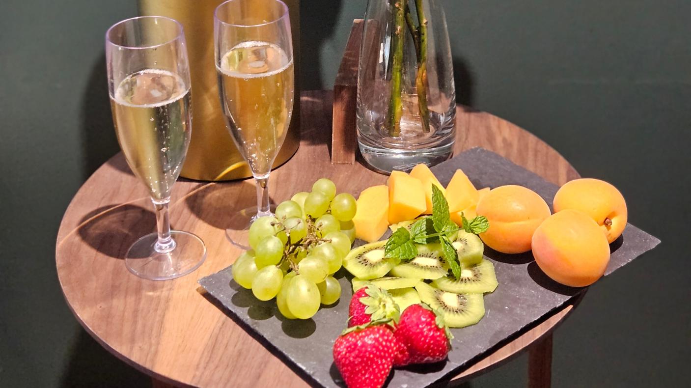 Bubbles &amp; Fruits